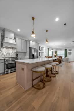 340 Lincoln Ave - Image 4