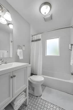 1105 Kees Rd - Image 5