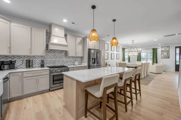 341 Sherman Ave - Image 2